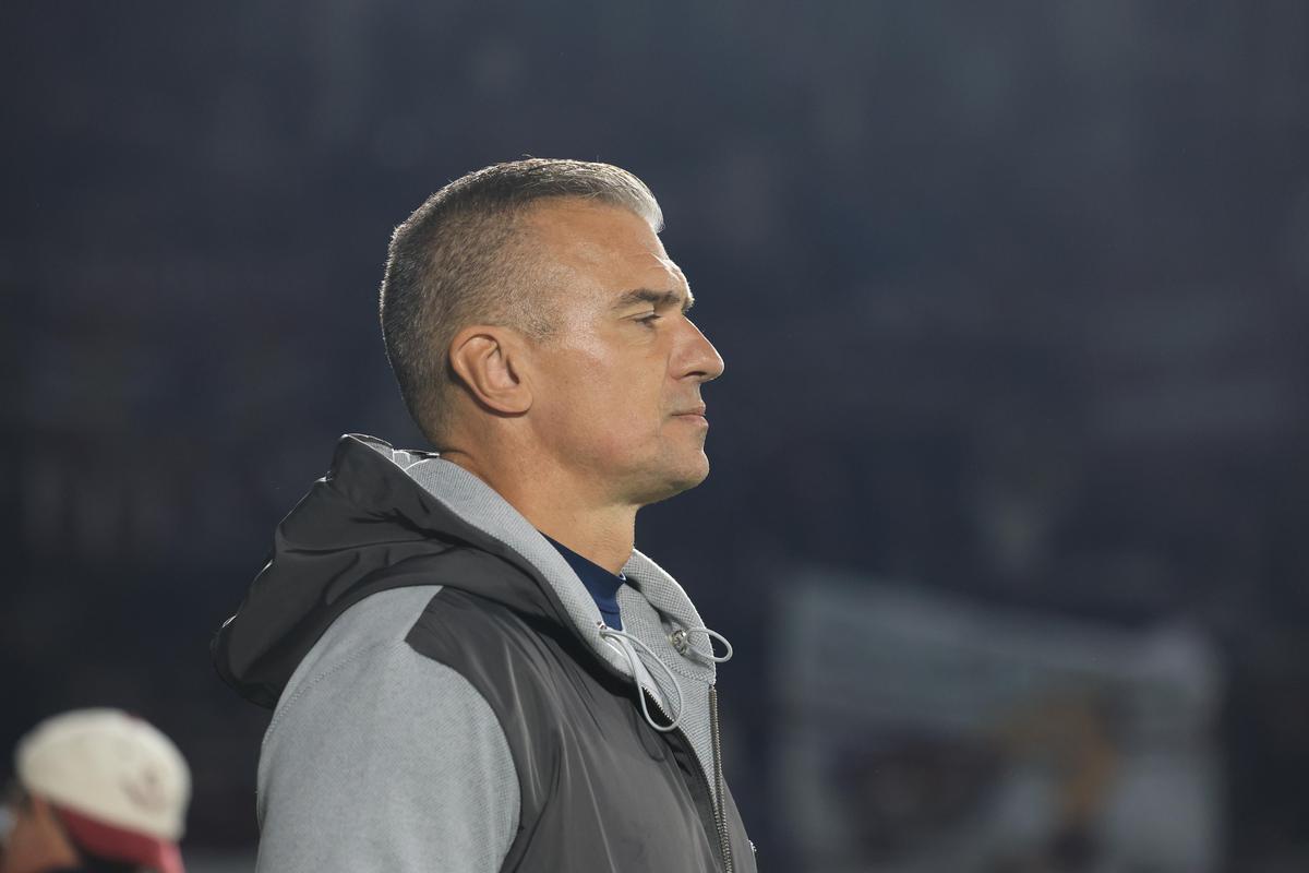 Note GSP la Rapid - Corvinul » Cine „așteaptă telefonul lui Hagi” și ce jucător al giuleștenilor a fost „fantomă”, după ce a atins mingea de doar 6 ori