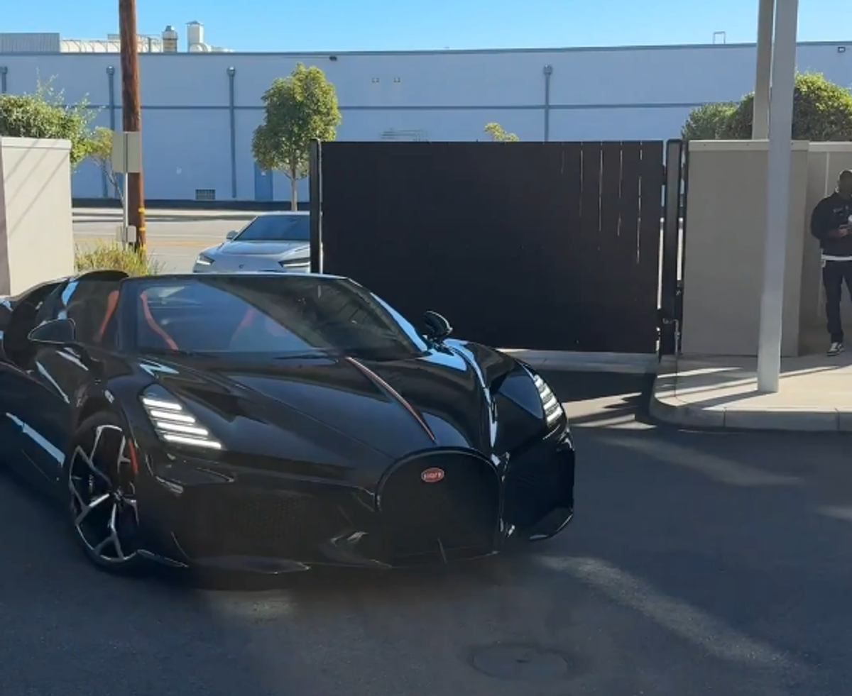 Bugatti W16 Mistral, mașina de 5 milioane de dolari a lui Luka Doncic
