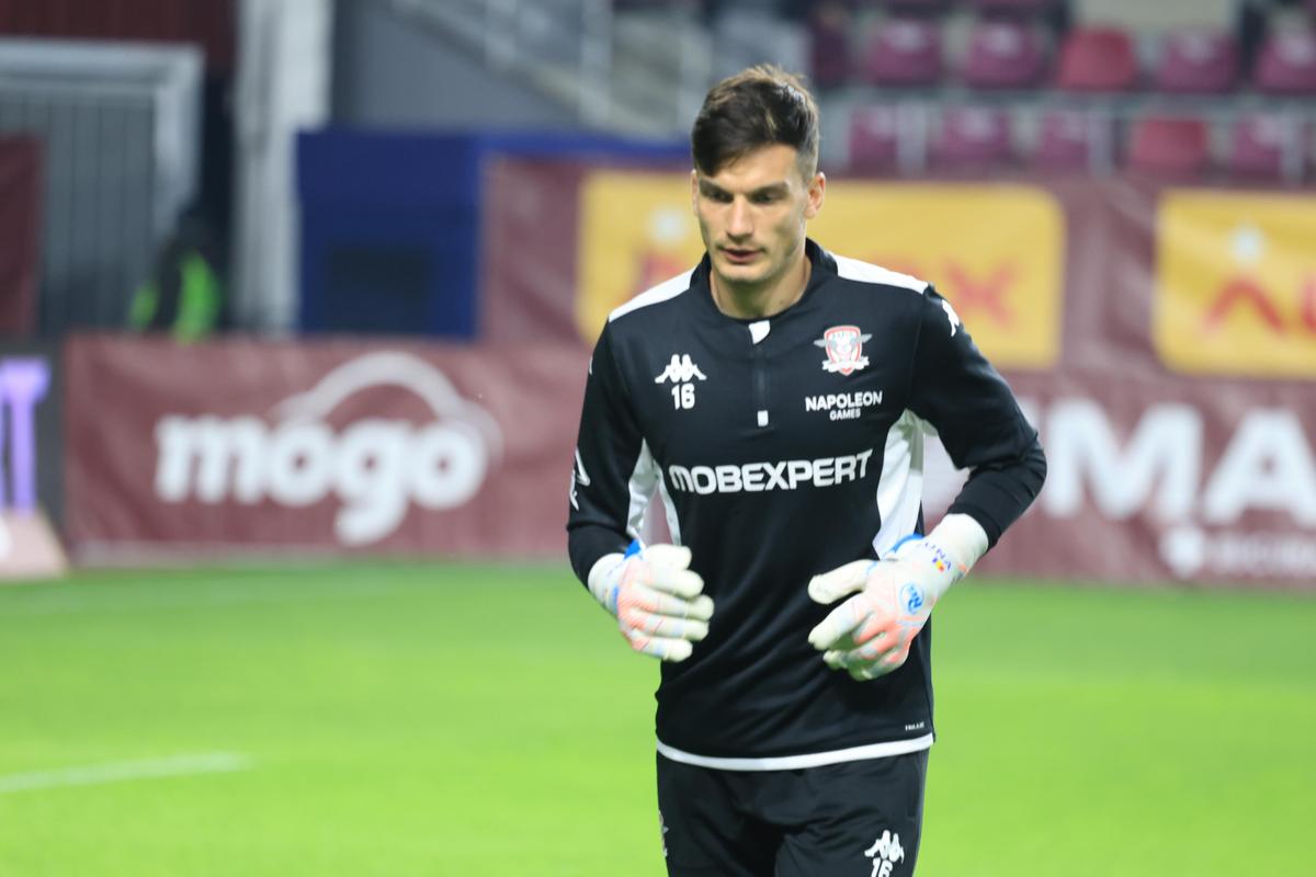 Rapid ține aproape de Dinamo! Dobre și Onea aduc a CINCEA victorie consecutivă » Noul CLASAMENT