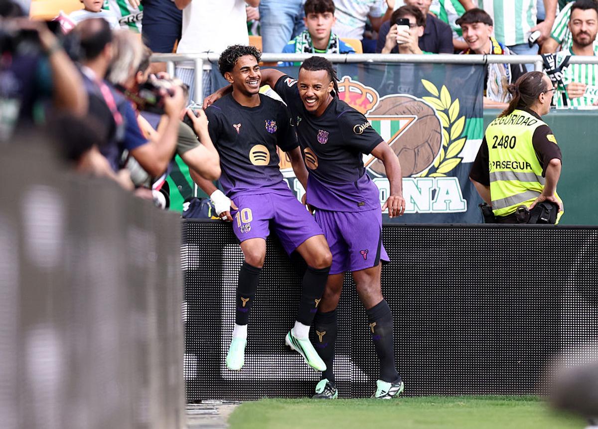 Ce l-a dat pe spate pe Hansi Flick, după Betis - Barcelona: „Este incredibil!”