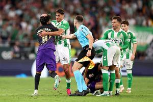 Betis - Barcelona, duel încins în etapa #9 din La Liga » „Nebunie” totală: 6 goluri și un cartonaș roșu