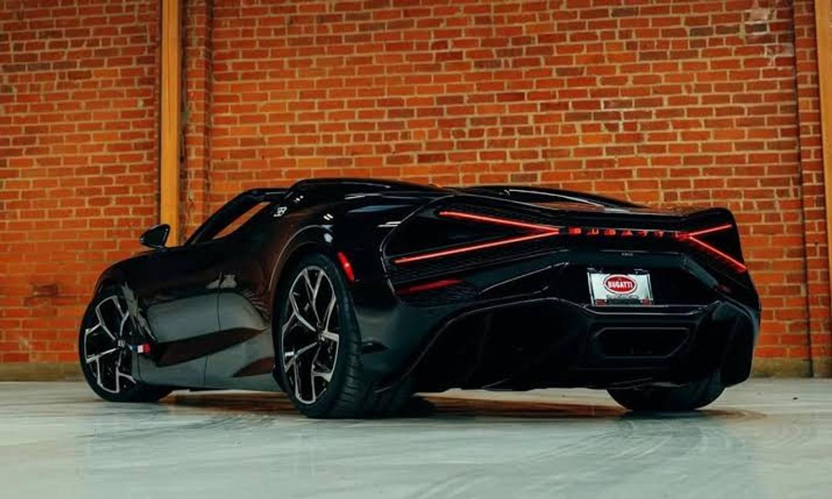 Până la Tesle zburătoare, superstarul echipei a apărut cu hypercar-ul de 5 milioane $ și l-a lăsat perplex pe Snoop Dogg