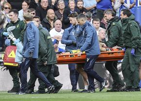 Emiliano Martinez, operat după accidentarea șocantă din meciul cu Everton » Primul mesaj din spital