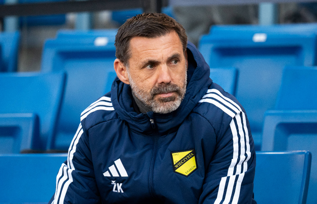 Criză profundă: Zeljko Kopic și Florentin Petre, învinși de ultima echipă din campionat. Racovițan, titular