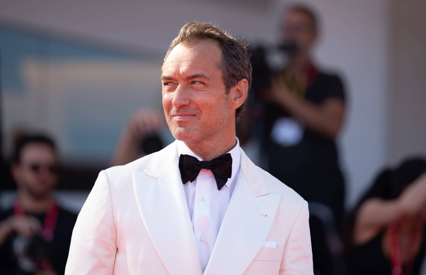 Rol inedit pentru Jude Law:  îl va interpreta pe legendarul antrenor