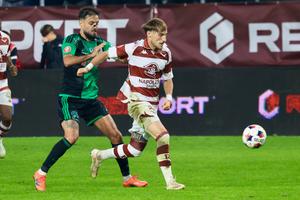 Rapid - Corvinul, reîntâlnire în Superliga după 34 de ani » GOL anulat din camera VAR