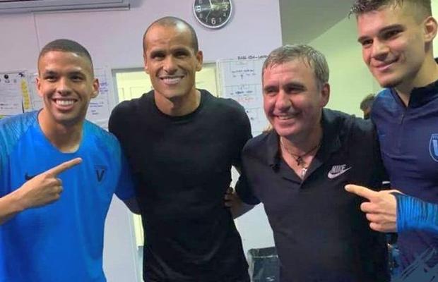 VIDEO Rivaldo face front comun cu Gică Hagi: „Tricoul ăsta e respectat la nivel mondial! Nu se poate așa ceva”