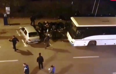 FC ARGEȘ - PETROLUL // VIDEO Scandal în centrul Piteștiului! 30 de fani ploieșteni au fost arestați