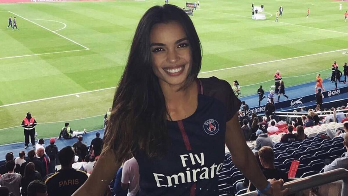 Soția lui Dani Alves a pus capăt speculațiilor » Fotografia postată de model