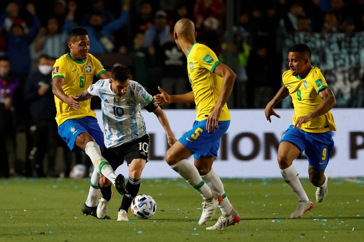 Argentina merge la Mondial, după ciocnirea cu Brazilia » Gestul jucătorilor pentru Kun Aguero