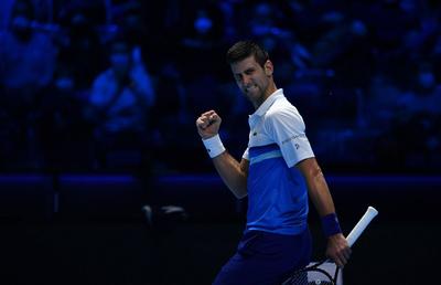 Novak Djokovic aleargă spre al șaselea titlu la Turneul Campionilor » Calificare fără emoții în semifinale