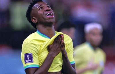 Panică la Real Madrid! Vinicius a ieșit accidentat din meciul Columbia - Brazilia!