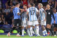 Argentina, la prima înfrângere după 12 luni! Scene incredibile cu Messi: i-a băgat mâna în gât unui adversar!