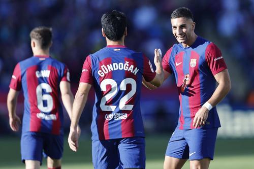 Mijlocașul Ilkai Gundogan (33 de ani) a vorbit despre relația pe care o are cu Xavi Hernandez (43 de ani), antrenorul Barcelonei. foto: Imago Images