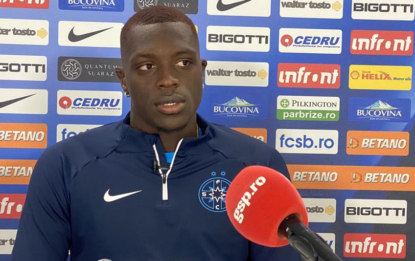 Joyskim Dawa, fundașul central al celor de la FCSB, în timpul interviului acordat Gazetei Sporturilor