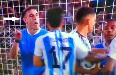 Gest scandalos făcut de un jucător al lui PSG în partida Argentina - Uruguay 0-2 de pe Bombonera