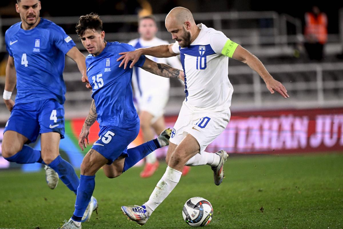 Nemaivăzut! Toți s-au descălțat » Protest inedit în Nations League, la finalul campaniei istorice negative: „Plecați cu toții”