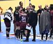 Rapid a pierdut în runda #9 de EHF Champions League, 25-28 în fața maghiarelor de la Gyor, iar presa maghiară a taxat condițiile din Sala Polivalentă, accentuând modalitatea în care frigul din Sala Polivalentă a impactat desfășurarea partidei / foto Imago