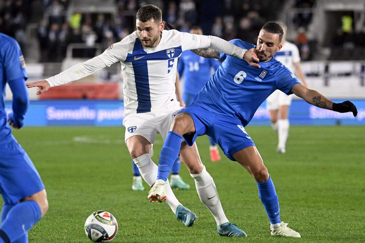 Nemaivăzut! Toți s-au descălțat » Protest inedit în Nations League, la finalul campaniei istorice negative: „Plecați cu toții”