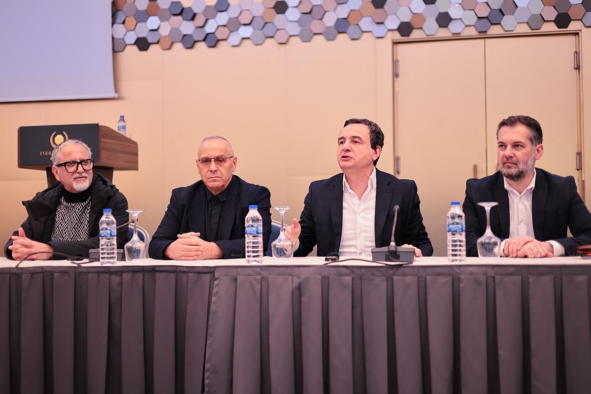 Prim-ministrul din Kosovo, întâlnire de gradul ZERO cu jucătorii, la două zile de la meciul cu România: „S-a umplut paharul!”