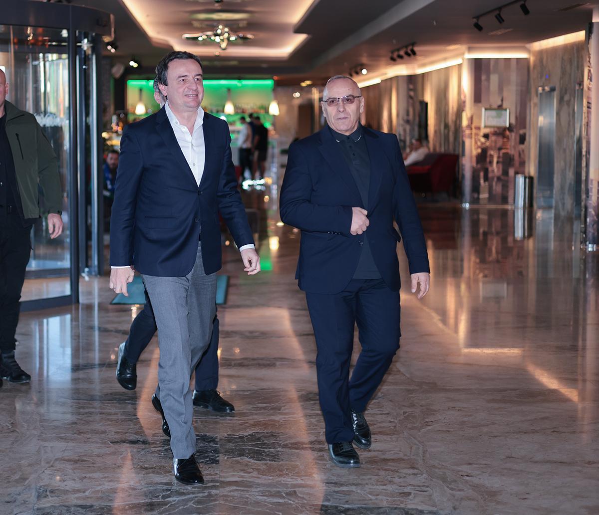 Prim-ministrul din Kosovo, întâlnire de gradul ZERO cu jucătorii, la două zile de la meciul cu România: „S-a umplut paharul!”