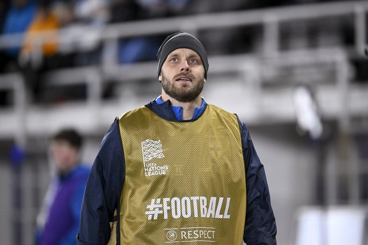Nemaivăzut! Toți s-au descălțat » Protest inedit în Nations League, la finalul campaniei istorice negative: „Plecați cu toții”