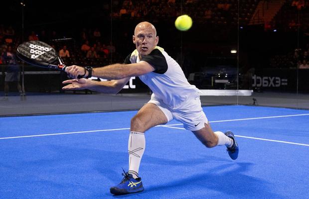 Arjen Robben a devenit sportiv profesionist într-un nou sport » „Jucam de trei ori pe săptămână în Germania”