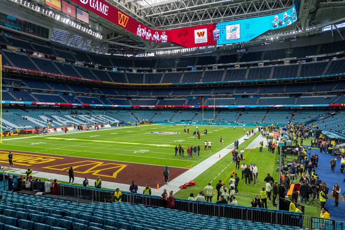 Stadionul „Santiago Bernabeu” a găzduit în weekend primul meci NFL din istorie disputat în Spania