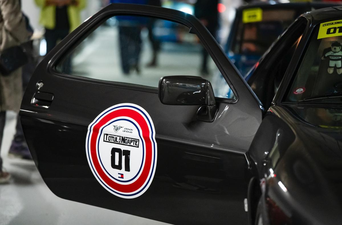 Tommy Hilfiger și Retromobil Club România prezintă "Totul pe Noapte x Tommy Hilfiger 2025"