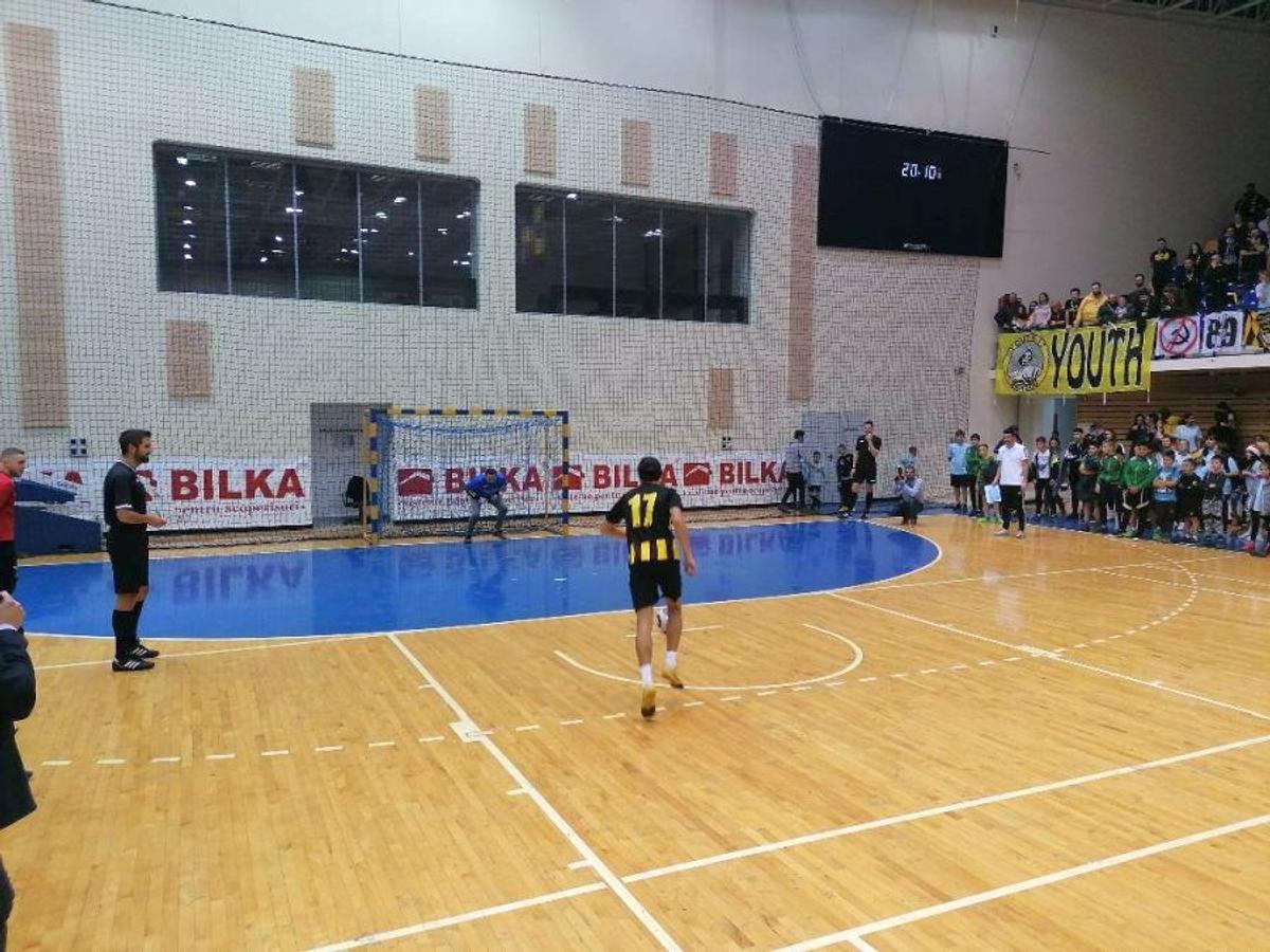 Egalitate în trei la Trofeul Stelelor de Crăciun de la Brașov