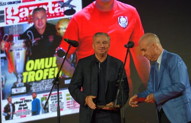 GALA GSP 2019 // VIDEO Dan Petrescu, antrenorul anului pentru a 4-a oară în carieră: „E primul meu «blat» din carieră” :)