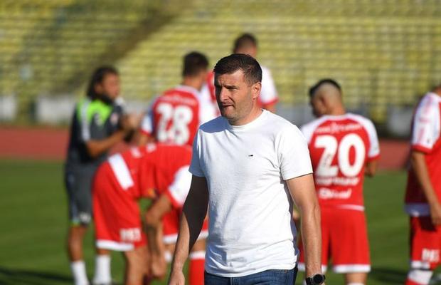 UTA se desparte de doi jucători înainte de meciul cu Sepsi: „I-am anunțat că nu mă mai bazez pe ei”
