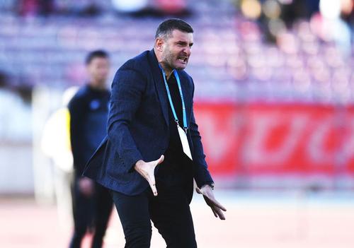 FC Voluntari a învins-o pe UTA, scor 2-1, în ultima rundă de Liga 1 din anul 2021. Laszlo Balint (52 de ani), antrenorul arădenilor, și-a luat gândul de la play-off.