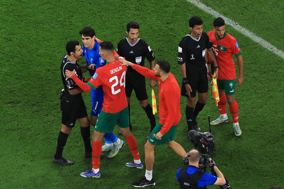 Și Hakimi a izbucnit după finala mică a Mondialului! S-a luat de arbitru și de Gianni Infantino: „FIFA a vrut să ștergem imaginile”