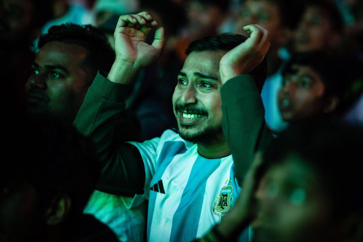 Cât costă ținuta lui Messi care „a rupt” internetul + Omagiu pentru Bangladesh?