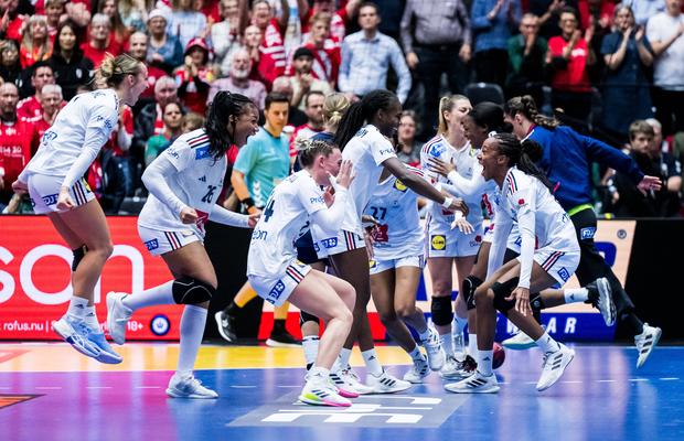 Remarcabil! 4 noi campioane mondiale la handbal feminin vin din România