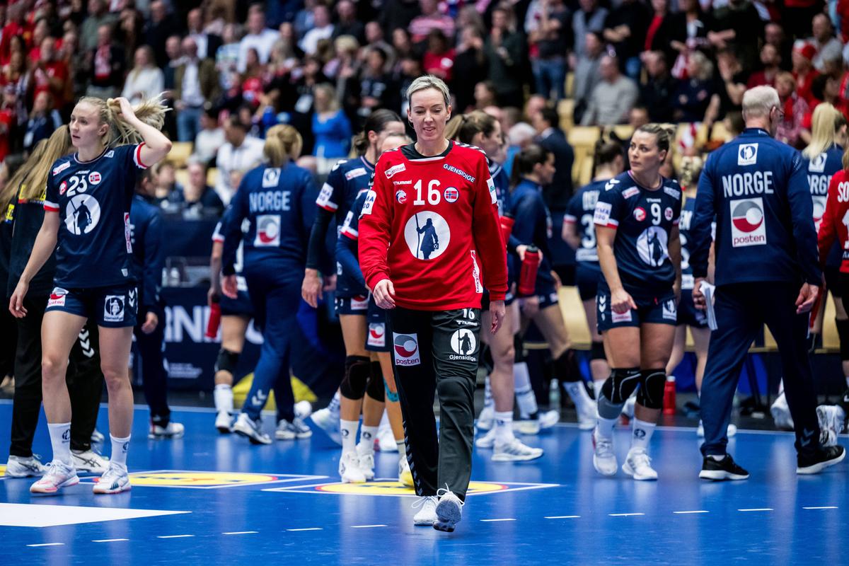 Cele mai spectaculoase imagini de la finala Campionatului Mondial de handbal feminin, Franța - Norvegia