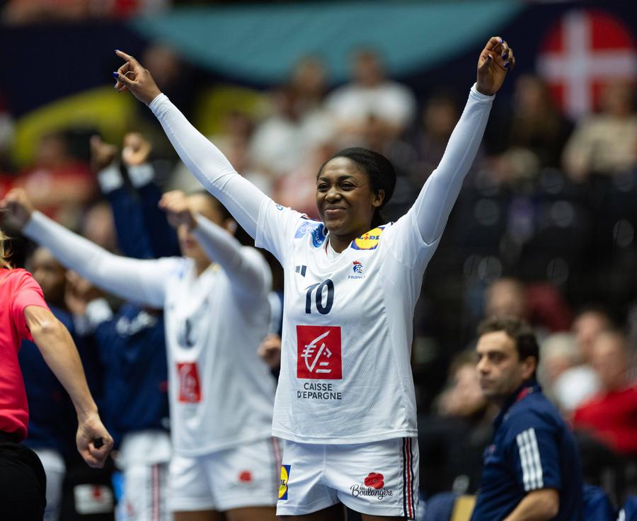 Remarcabil! 4 noi campioane mondiale la handbal feminin vin din România