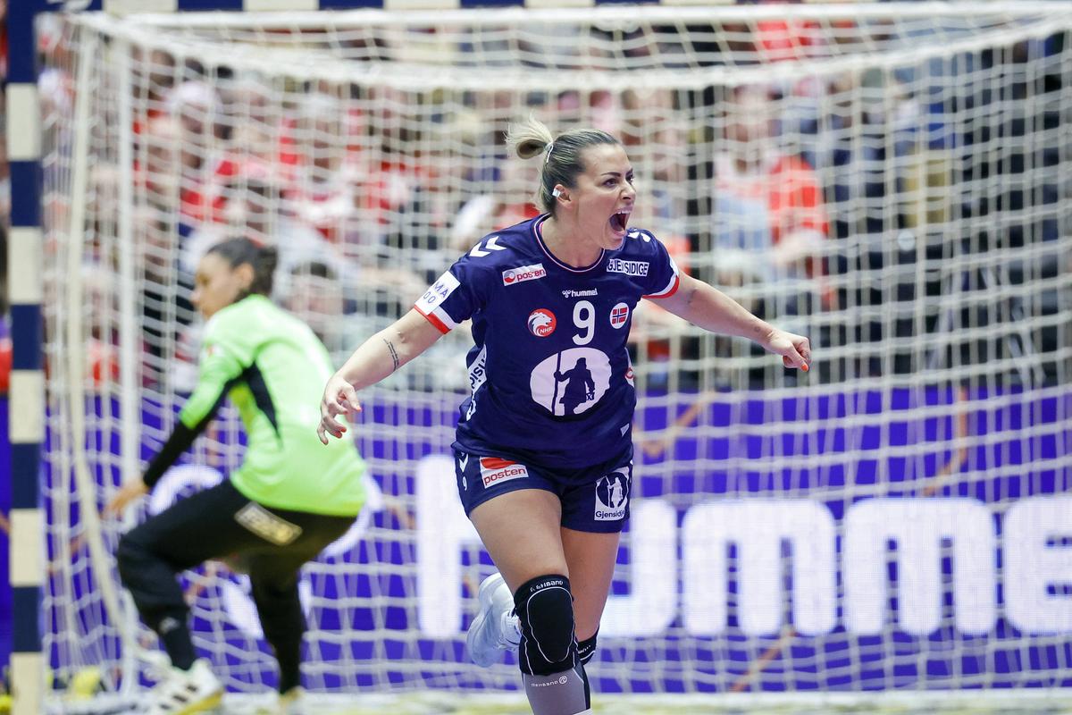 Franța e noua regină a handbalului feminin! Cu 4 jucătoare din „Liga Florilor”, și-a luat revanșa în fața Norvegiei