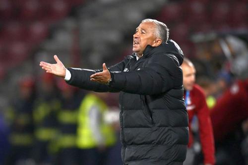 Dan Petrescu a fost suspendat două etape
