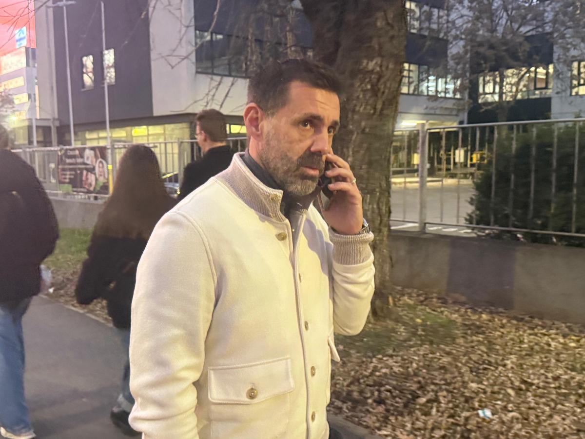 Antrenorul din Superliga a „simțit” că Nicușor Dan va ajunge președinte încă din decembrie: „Mulți au zis că nu e posibil” » Gazeta i-a surprins când au făcut cunoștință la metrou