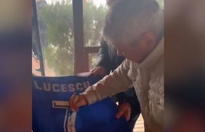 Viral: Mircea Lucescu, petrecere cu lăutari alături de Ioan Andone și Cornel Șfaițer