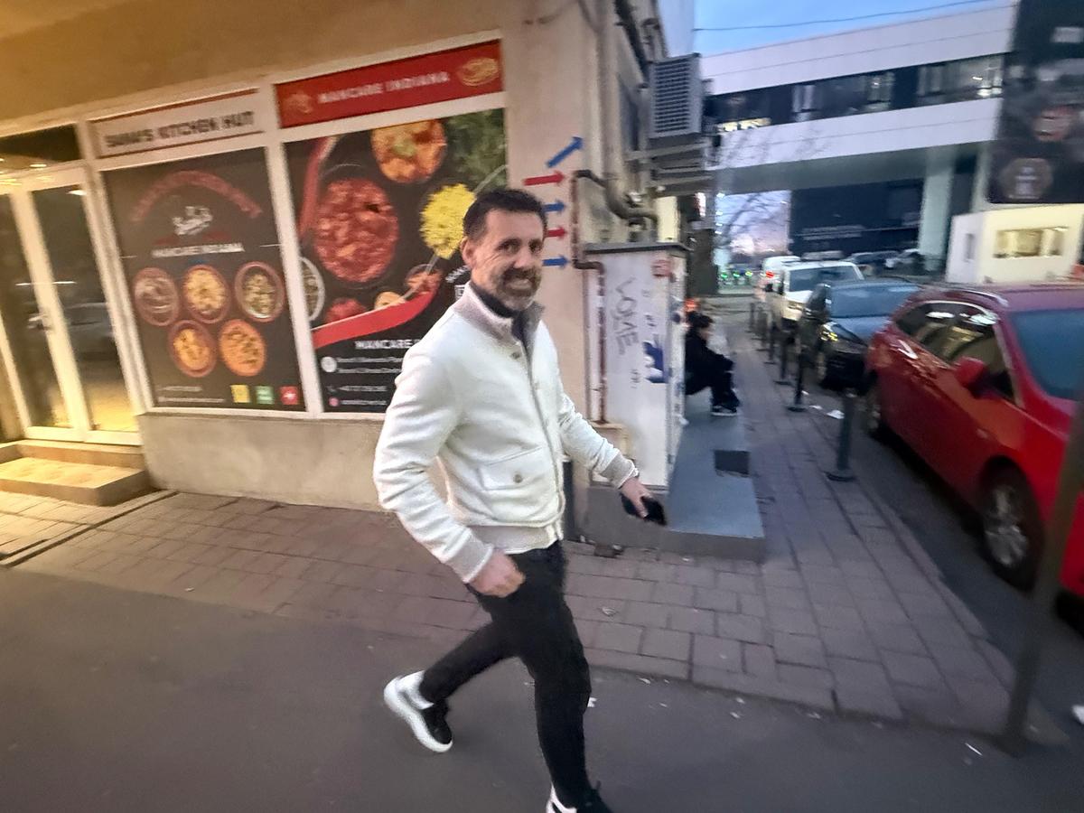 Antrenorul din Superliga a „simțit” că Nicușor Dan va ajunge președinte încă din decembrie: „Mulți au zis că nu e posibil” » Gazeta i-a surprins când au făcut cunoștință la metrou