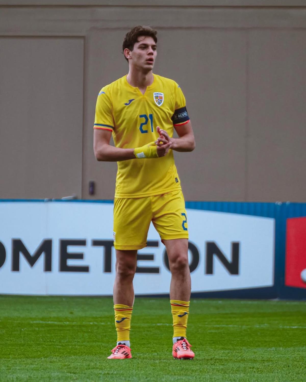Matteo Duțu - Milan - carieră