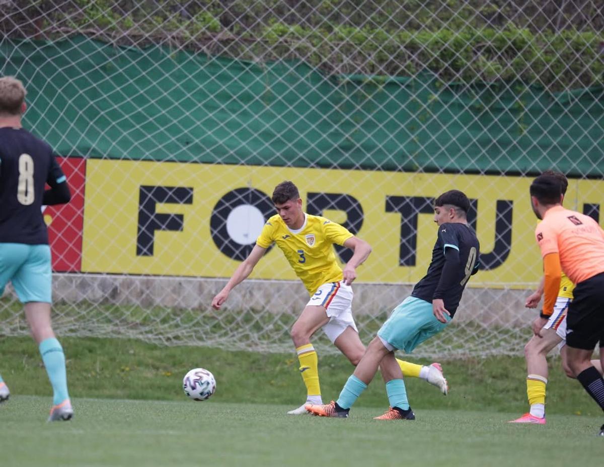 Matteo Duțu - Milan - carieră