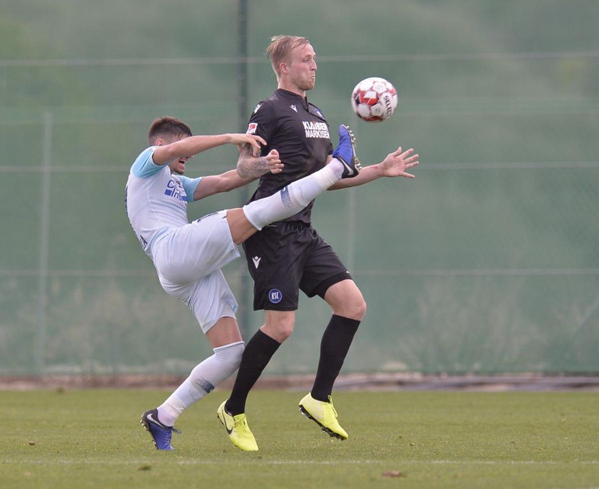 FCSB - KARLSRUHER 1-0 // VIDEO+FOTO » Florinel Coman a adus victoria roș-albaștrilor cu un gol superb