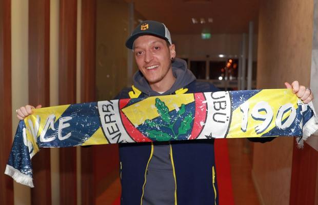 Împărat la Istanbul! Suma uriașă pe care o câștigă Mesut Ozil la Fenerbahce