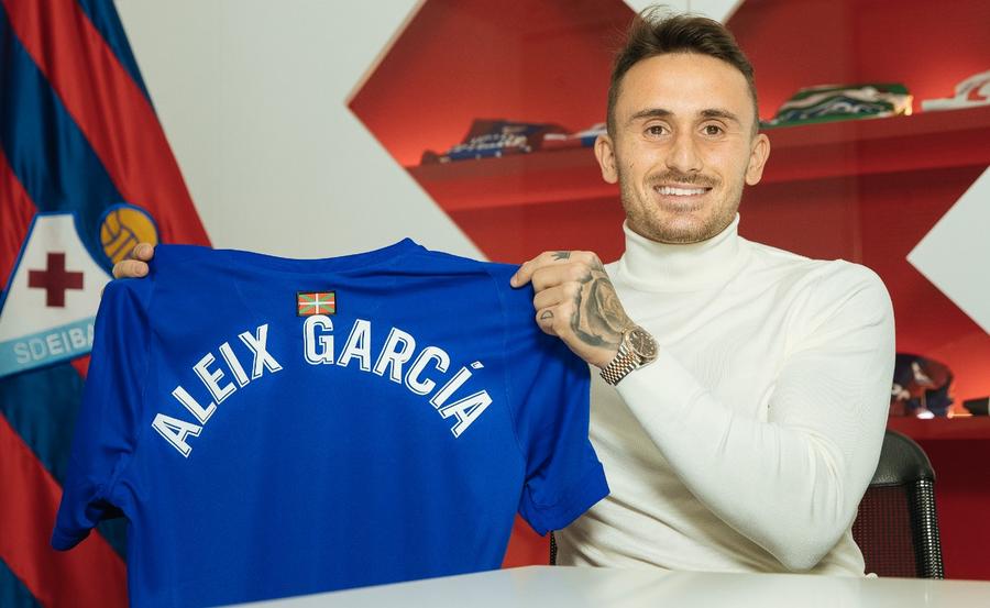 Aleix Garcia // FOTO: twitter.com/SDEibar DINAMO. Aleix Garcia și-a găsit echipă după plecarea de la Dinamo! Va juca în La Liga