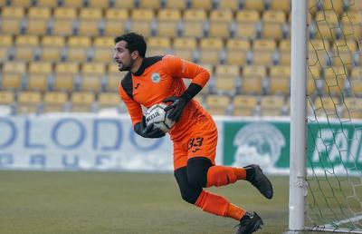 Portretul noului portar de la Dinamo: „Are talie, poziționare bună și joc bun de picior” » „Câinii” pot prezenta azi alt goalkeeper