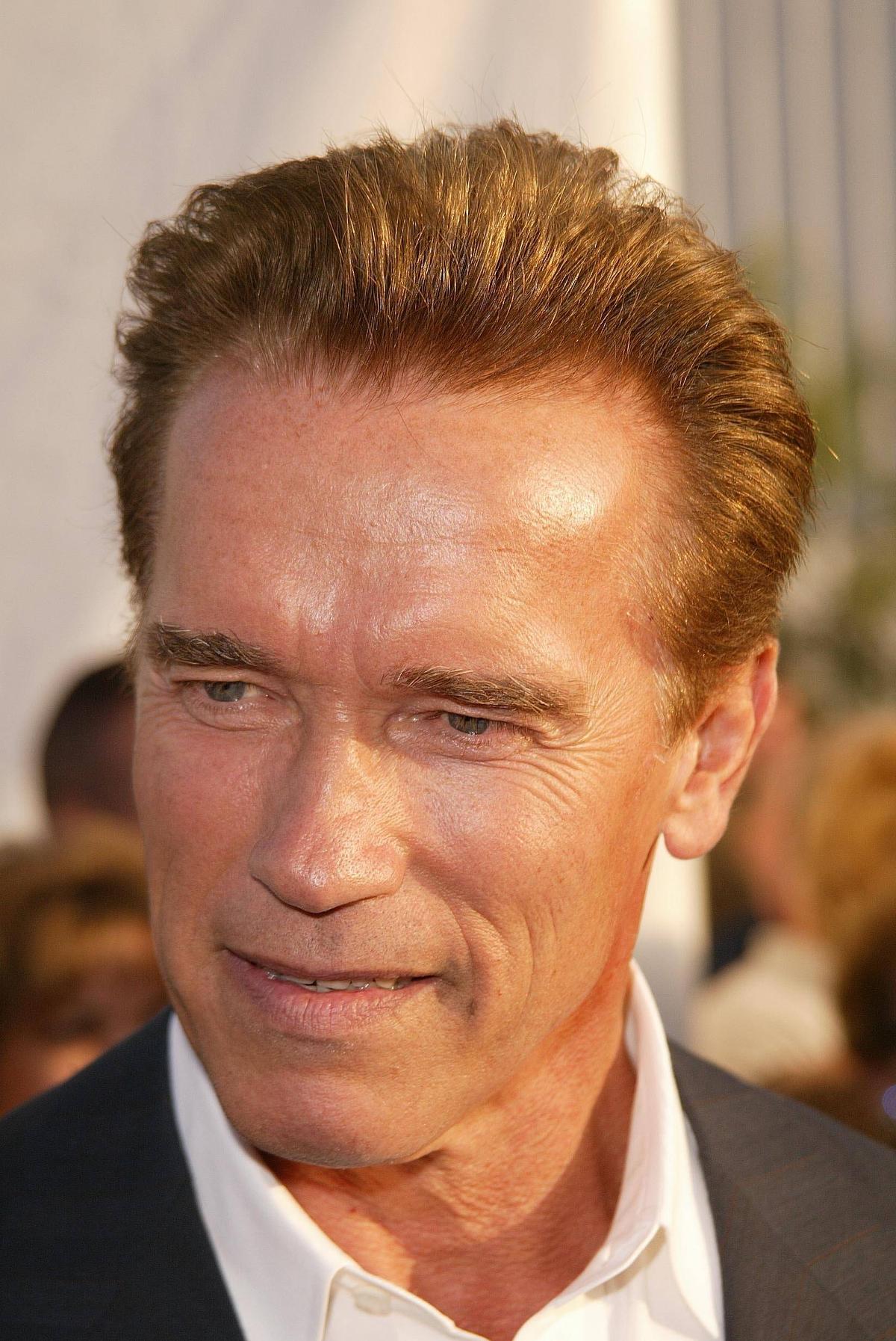 Arnold Schwarzenegger s-ar fi dopat cu steroizi din România: „A folosit Naposim făcut la Cluj”
